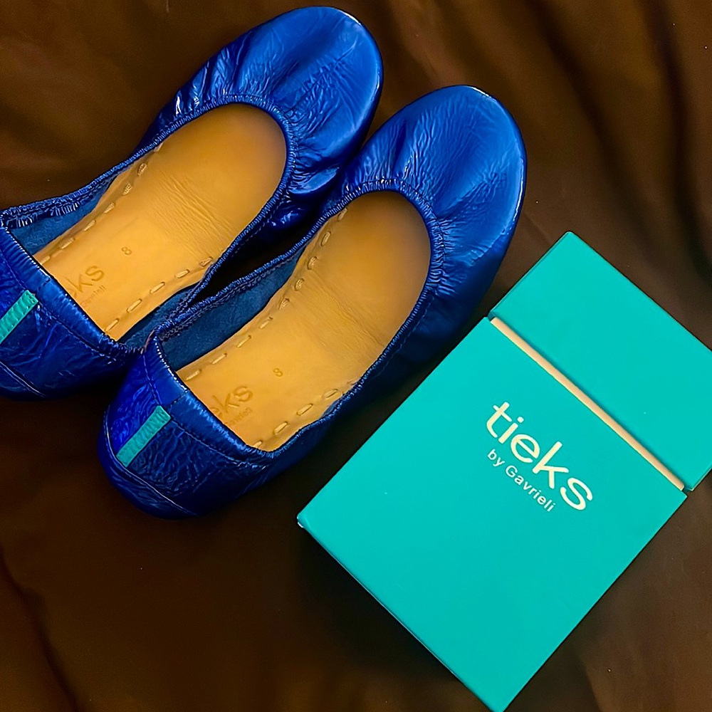 Tieks, like new- Sapphire Blue Patent sz 8 ballet flats